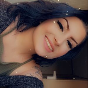 Meet your Posher, Abby